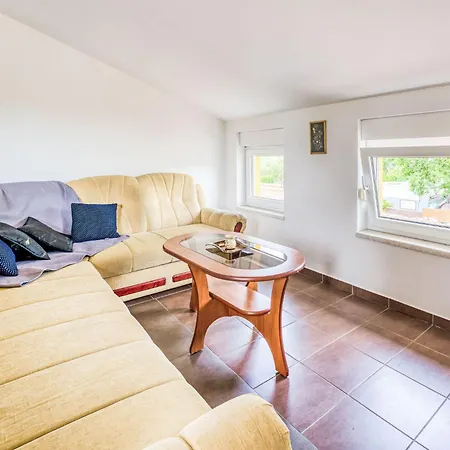 Radmila By Interhome بيت للعطل