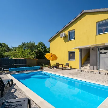 Radmila By Interhome بيت للعطل